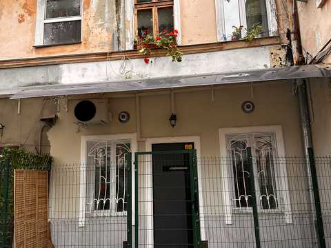 комерційна за адресою Ніни Строкатої вул. (Буніна), 37