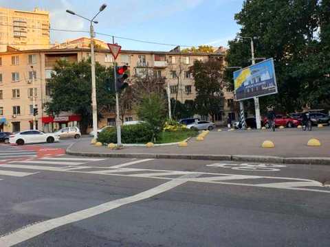 комерційна за адресою Лесі Українки просп. (Гагаріна), 23