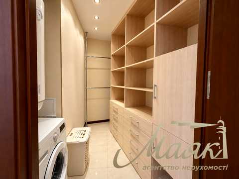 квартира по адресу Кудрявский спуск, 3-Б