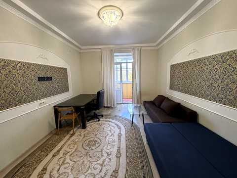 квартира по адресу Строителей ул., 36
