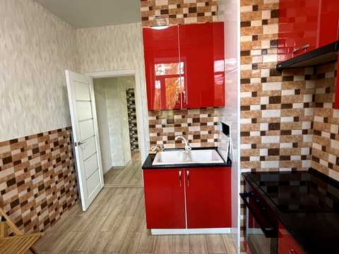 квартира по адресу Строителей ул., 36