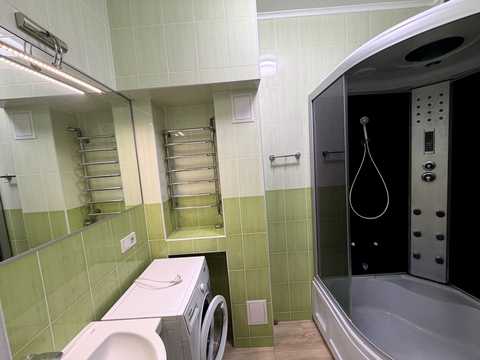 квартира по адресу Строителей ул., 36
