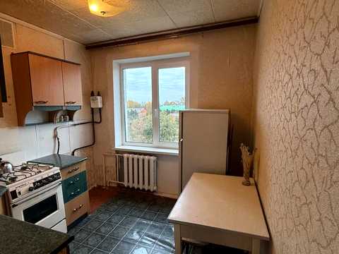 квартира за адресою Космонавтів вул., 48