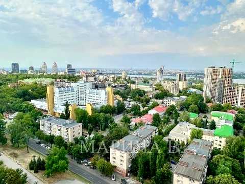квартира за адресою Дмитра Яворницького просп. (Карла Маркса), 1-А