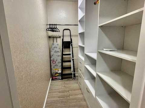 квартира за адресою Перлинна вул., 10