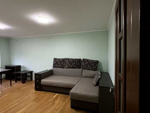 квартира за адресою Чернівці, Гадяцька вул., 7б