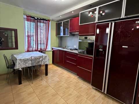 квартира за адресою Небесної Сотні вул. (Леніна), 61