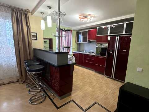квартира за адресою Небесної Сотні вул. (Леніна), 61