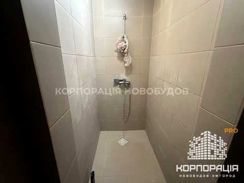 комерційна за адресою с. Сторожниця, Шевченка вул., 10А