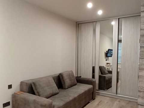 квартира за адресою Райдужна вул., 37