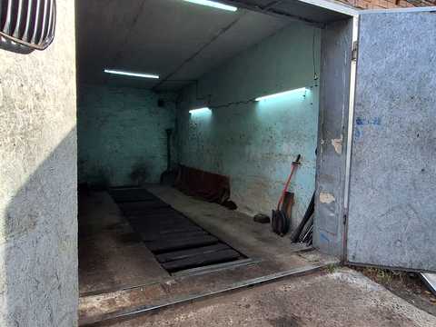 паркоместо по адресу Європейська, 1