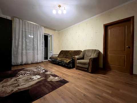 квартира за адресою Анни Ахматової вул., 4
