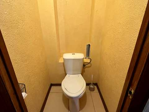 квартира за адресою Анни Ахматової вул., 4