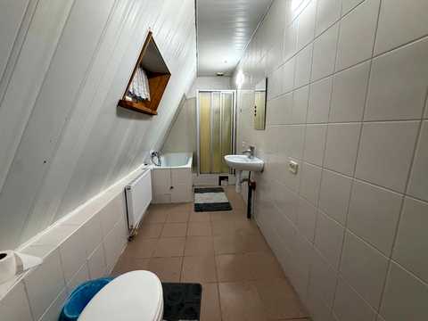 квартира за адресою Каменярів вул., 3