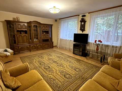 будинок за адресою Лютнева вул., 5