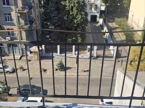 квартира за адресою Варязький пров. (Бехтеревський), 4