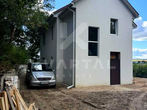 будинок за адресою Річна, 1