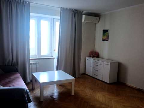 квартира за адресою Дегтярівська вул., 6