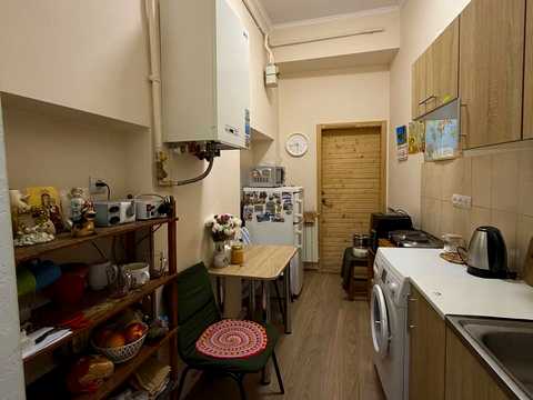 квартира за адресою Шептицьких вул., 18
