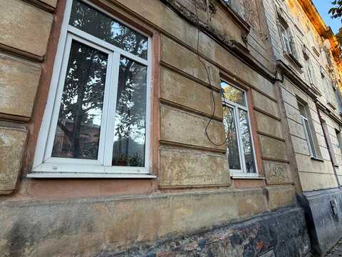 квартира за адресою Шептицьких вул., 18