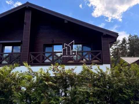 будинок за адресою смт. Брюховичі, Невеличука