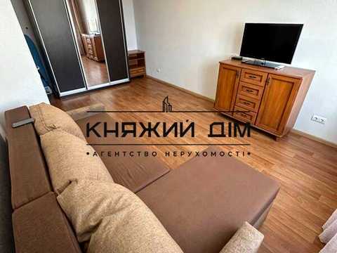 квартира по адресу Софии Русовой ул., 5-Б