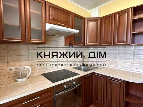 квартира по адресу Софии Русовой ул., 5-Б