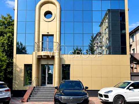 комерційна за адресою Ананасна вул., 4
