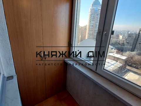 квартира за адресою Панаса Мирного вул., 17