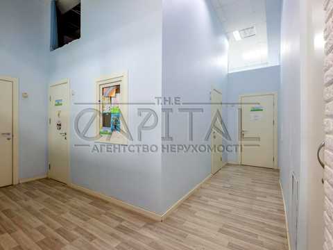 комерційна за адресою Круглоуніверситетська вул., 3-5