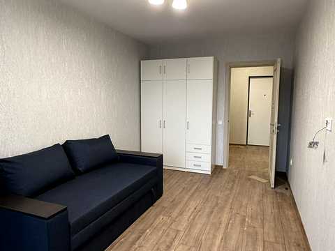 квартира за адресою 136-го батальйону вул. (Металургів), 35