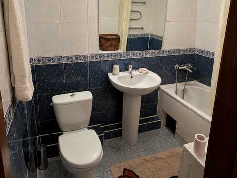 квартира за адресою Наукова вул., 13