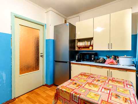 квартира за адресою Академіка Глушкова просп., 12