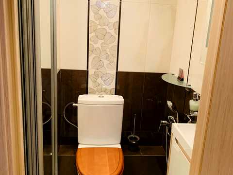 квартира за адресою Київ, Різницька вул., 8