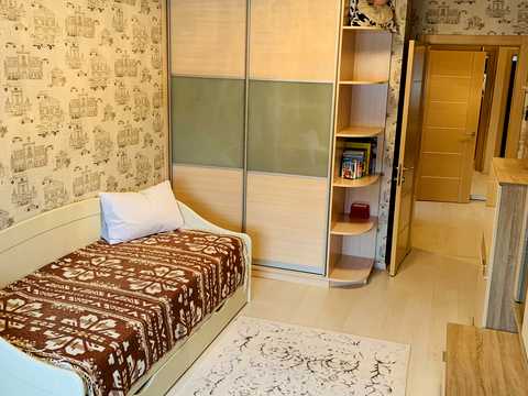 квартира за адресою Київ, Різницька вул., 8