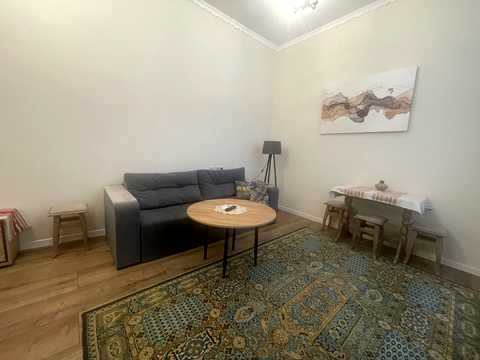 квартира за адресою Тарасівська вул., 8