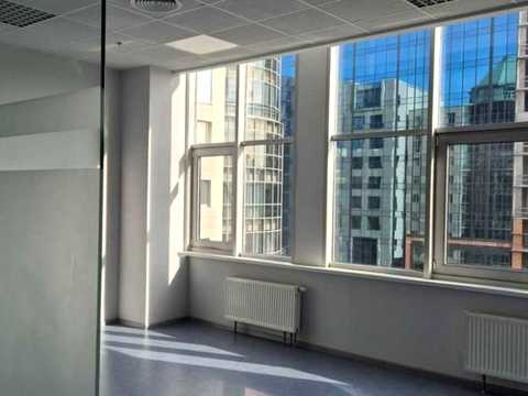 комерційна за адресою Фізкультури вул., 30в