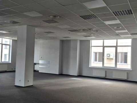 комерційна за адресою Фізкультури вул., 30в