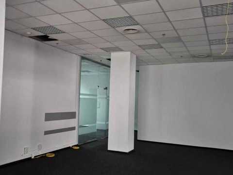 комерційна за адресою Фізкультури вул., 30в