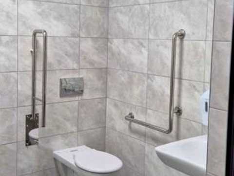 комерційна за адресою Фізкультури вул., 30в