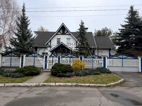 дом по адресу с. Софиевская Борщаговка, Печёрская ул., 77