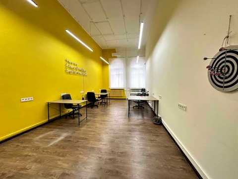 комерційна за адресою Володимирська вул., 10
