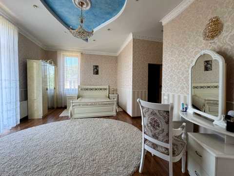 будинок за адресою Рівності вул.