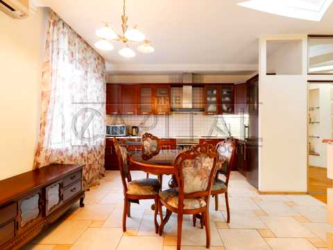 квартира за адресою Старонаводницька вул., 13