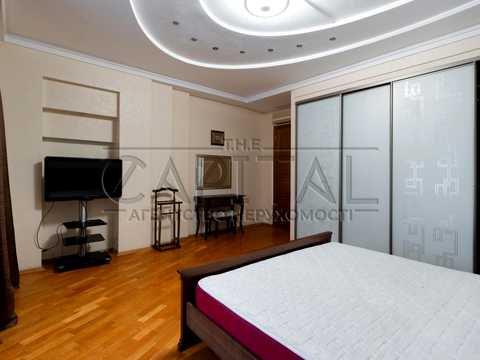 квартира за адресою Старонаводницька вул., 13