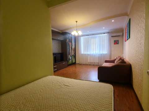 квартира по адресу Сержанта Жужомы ул., 7