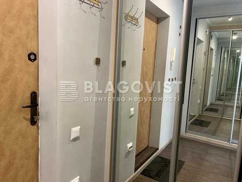 квартира за адресою Солом'янська вул., 3-А