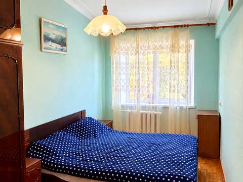 квартира по адресу Максимовича ул., 7