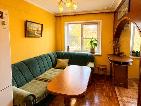 квартира по адресу Максимовича ул., 7