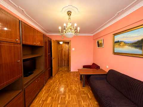 квартира по адресу Максимовича ул., 7